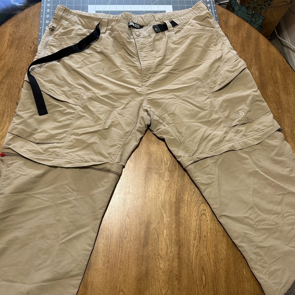 North Face men's convertible hiking pants, XXXL, khaki